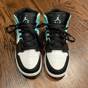 Air Jordan high tops